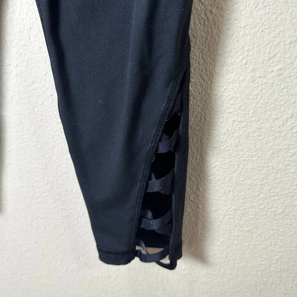 Victoria's Secret Victoria Sport Black Lace Up Leg Detail Legging Size XS